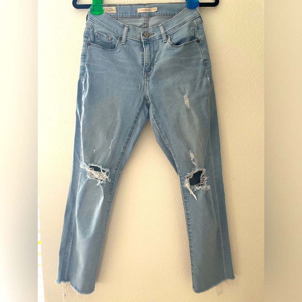 Levi’s curvy straight ripped jeans